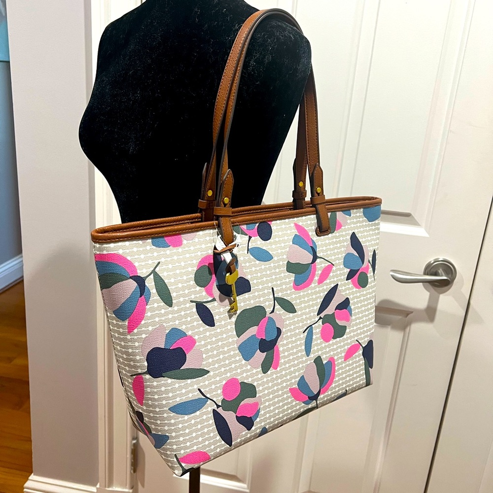 NWT Fossil Rachel Tote Floral